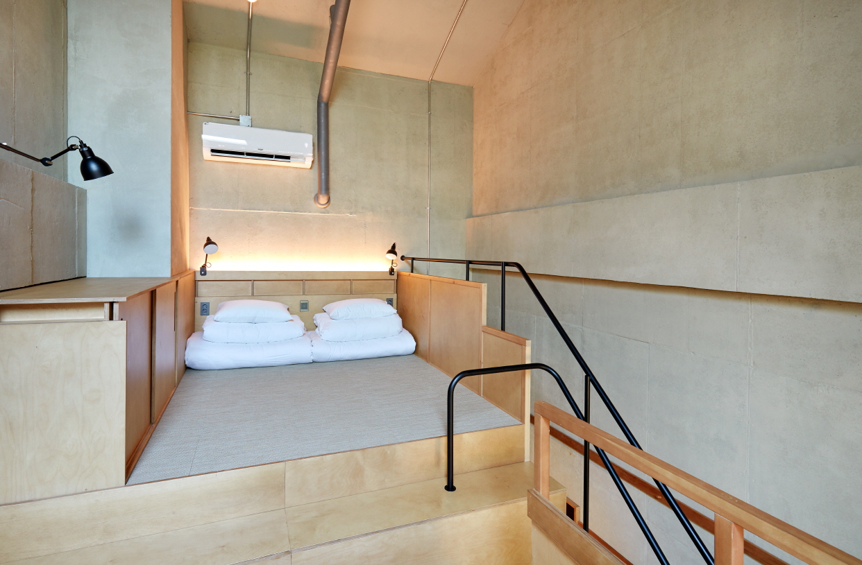 room-card-img-2